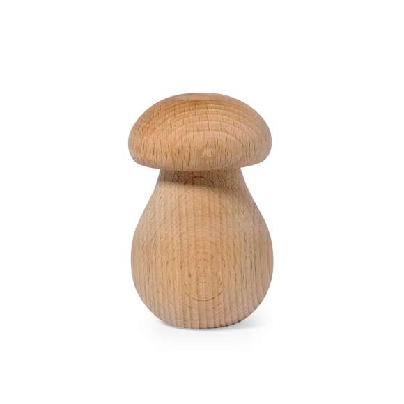 Cascanueces fabricado en madera natural. Con sencillo mécanismo de rosca manual que permite romper la cáscara de manera rápida y fácil, manteniendo el fruto intacto.Presentación individual en caja de diseño kraft.