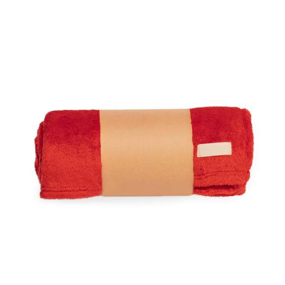 Manta de 130x160cm de suave tacto fabricada en coral fleece anti-pilling de 260g/m2. Incluye parche cosido en tela de poliéster para marcaje. Disponible en variada gama de colores. Presentación individual en funda de cartón reciclado para fácil impresión.