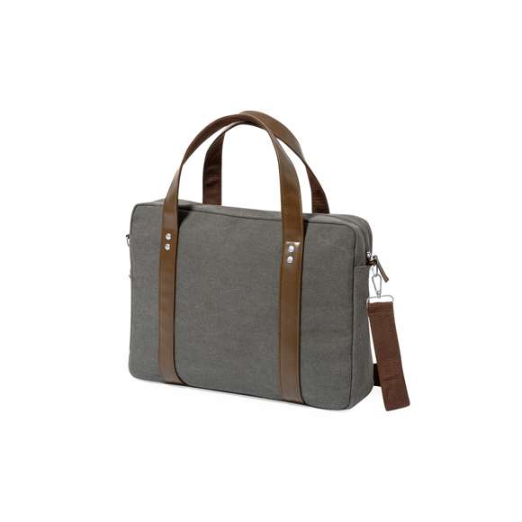 Portadocumentos bandolera de diseño atemporal, fabricado en resistente canvas de 475 g/m2, color gris, con cintas en polipiel y práctica cinta para hombro ajustable. Interior acolchado con compartimento ordenador portátil de hasta 15 pulgadas. Incluye práctico bolsillo en el exterior. Presentado en bolsa individual reciclada.