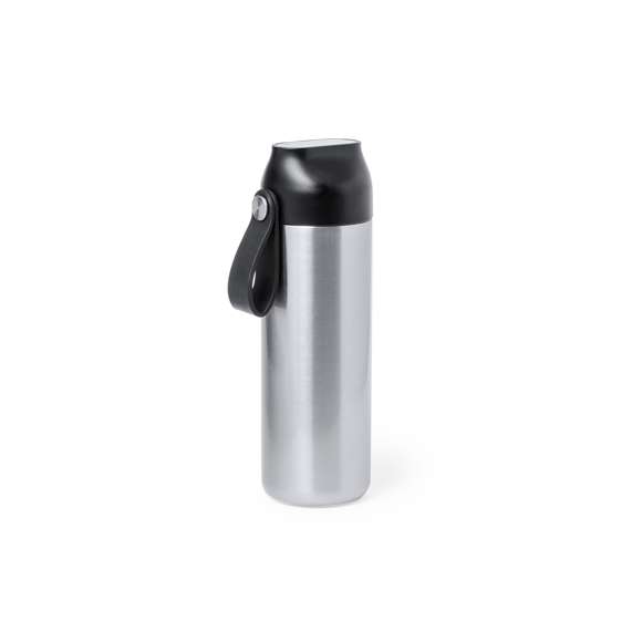 Bidón térmico de acero inox y doble pared de 630 ml de capacidad, con medidor de temperatura táctil en tapón y asa integrada. Con tapón de seguridad libre de BPA y presentado en atractiva caja individual de diseño Kraft y en bolsa reciclada. Alimentación a pilas (de botón incluida), con manual de instrucciones disponible en español e inglés.