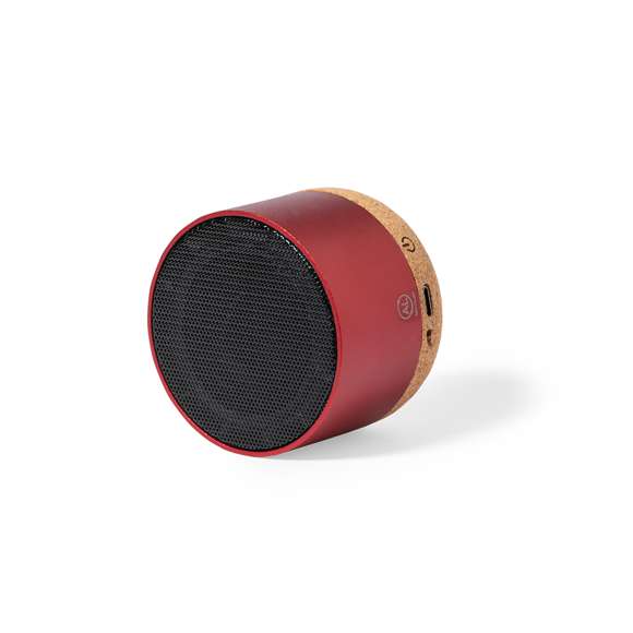 Altavoz fabricado en combinación eco con carcasa de aluminio reciclado y base de corcho natural. Con conexión Bluetooth y 3W de potencia. Batería de litio de 300mAh. Incluye distintivo aluminio reciclado. Presentado en caja individual de diseño kraft. Disponible manual de instrucciones en español e inglés.El aluminio reciclado es un material con posibilidades de reciclaje casi infinitas, sin perder sus propiedades originales y consumiendo menos energía en este proceso.Certificación GRS (Global Recycled Standard / Estándar de Reciclaje Global), que garantiza el origen reciclado del material usado para fabricar el producto.