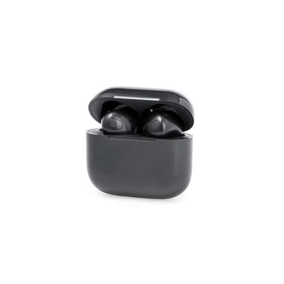 Auriculares intraurales con conexión Bluetooth 5.3 y función manos libres. De diseño ergonómico, incluyen botón de control táctil integrado en el auricular, con base de carga a juego. Batería integrada de 300 mAh y presentados en caja individual de diseño kraft. Manual de instrucciones en español e inglés.