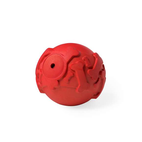 Divertida pelota para mascotas en resistente goma. Ofrece horas de entretenimiento duradero, con original relieve de huesos que añaden textura y estimulan el juego. Disponible en una gama de vivos colores. Presentada individualmente en bolsa de papel reciclada.
