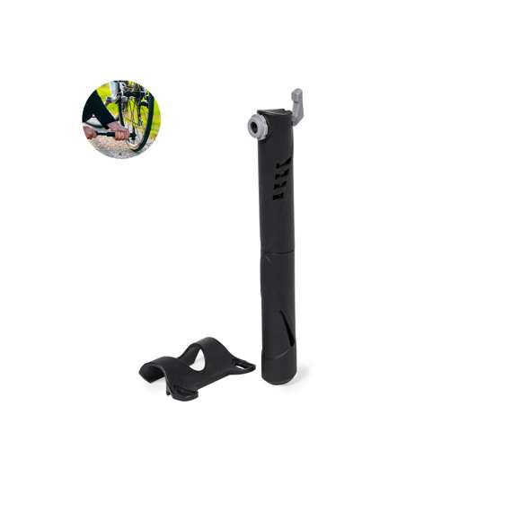 Práctica bomba para bicicleta, fabricada en resistente aluminio. De inflado manual y en tamaño reducido, con accesorio de acople válido para cualquier tipo de bicicleta.