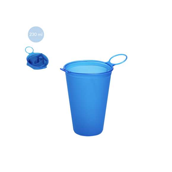 Vaso plegable de 230 ml, práctico y versátil. Su cuerpo flexible de acabado mate permite plegarlo para un almacenamiento cómodo y sencillo. Incluye un asa que facilita su enganche. Además, está libre de BPA.