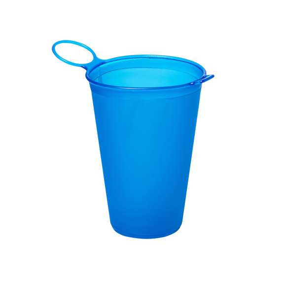 Vaso plegable de 230 ml, práctico y versátil. Su cuerpo flexible de acabado mate permite plegarlo para un almacenamiento cómodo y sencillo. Incluye un asa que facilita su enganche. Además, está libre de BPA.