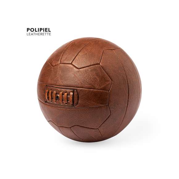 Balón de futbol de diseño retro fabricado en resistente polipiel. Con diseño inspirado en los antiguos balones de cuero y válvula reforzada con un cordón en el mismo material. Ideal para exposición o para disfrutar del juego. Presentación desinflado y en bolsa individual reciclada.