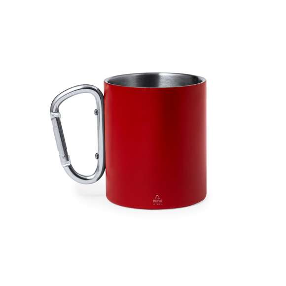 Taza doble pared en Acero Inox Reciclado de 300 ml. Con asa en forma de mosquetón para fácil transporte y cuerpo en variados colores mate. Presentada en caja de diseño kraft.El acero es uno de los materiales más demandados y que puede encontrarse casi en todas partes, desde productos de uso diario a grandes construcciones. Con innumerables propiedades, entre las que cabe destacar la durabilidad y su alto grado de reutilización, convirtiéndolo en una alternativa muy valorada en soluciones de sostenibilidad. Debidamente tratado, permite obtener nuevos recursos de infinita utilización.
