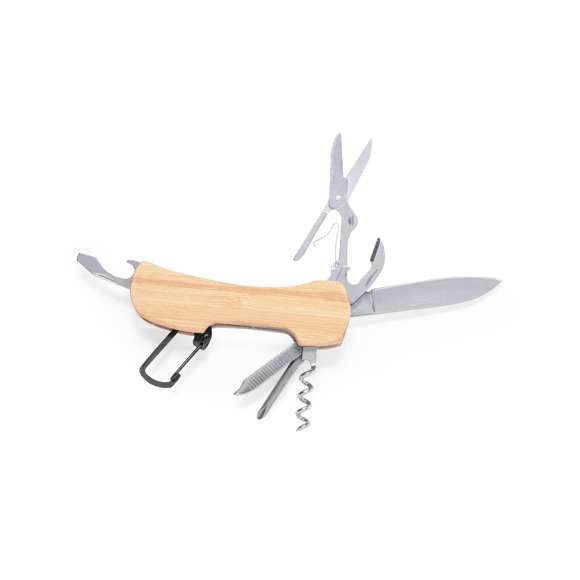 Navaja multiusos fabricada en acero inox y suave bambú. Con 9 funciones que incluyen cuchillo, tijeras, abrelatas, sacacorchos, destornillador philips, destornillador plano, lima y abrebotellas. Además, cuenta con un práctico enganche en forma de mosquetón. Presentada en caja de diseño kraft. Materiales como el bambú fomentan la utilización de materias primas naturales, reduciendo las emisiones contaminantes. Proviene de una planta de gran resistencia y versatilidad, con crecimiento y regeneración rápidos, siendo una excelente alternativa al uso de madera tradicional.