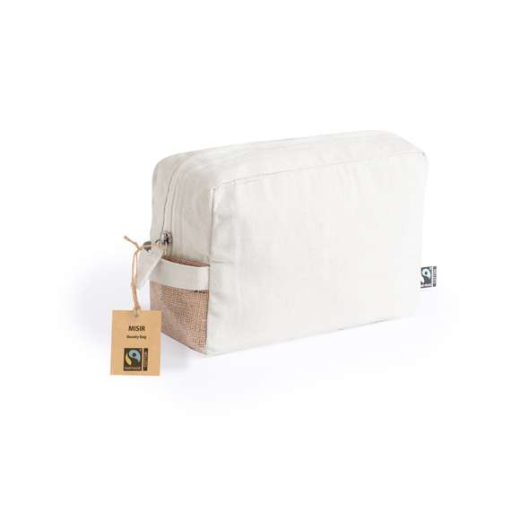 Neceser Fairtrade de línea nature, fabricado en algodón 100%. Compartimento principal con cierre de cremallera y tirador a juego, con laterales y base reforzados en yute. En elegante tono natural. Incluida etiqueta Fairtrade y etiqueta con logotipo en cartón reciclado.Con certificación Fairtrade (Comercio Justo), un sistema comercial solidario y alternativo al convencional que persigue el desarrollo de los pueblos y la lucha contra la pobreza.