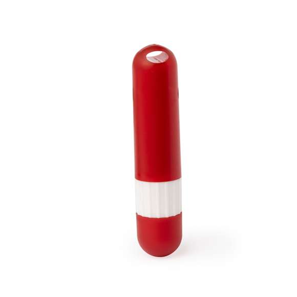 Set de bálsamo labial y protector solar. Práctico complemento con doble función y cómodo de transportar por su tamaño. Un extremo con bálsamo labial SPF15 y el otro extremo con protector solar SPF30 de agradable aroma a vainilla. Dermatológicamente testado y disponible en variada gama de colores. Presentado individualmente en una bolsa reciclada.