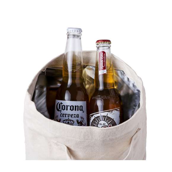 Bolsa térmica elaborada con material 100% algodón reciclado, cuenta con un interior isotérmico acabado en PEVA para mantener la temperatura. Se cierra con un práctico velcro y dispone de un bolsillo exterior. Su asa facilita el transporte. Etiqueta distintiva de algodón reciclado. Presentado en bolsa individual reciclada.