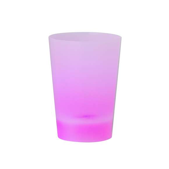 Original vaso iluminado por luces LEDs, de 340 ml de capacidad fabricado en PS. Con pila de botón incluida para iluminar cualquier bebida deseada, animando cualquier evento. Se activa desde el botón que tiene en la base poder poner diversos colores. Presentado en una caja de diseño kraft.