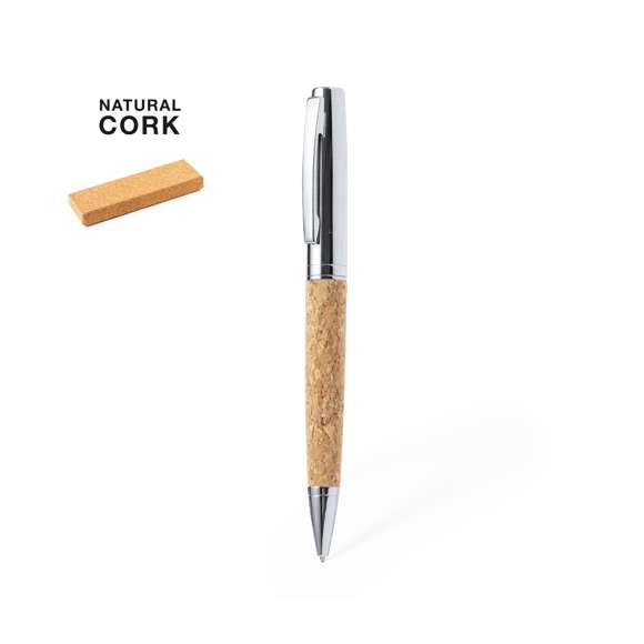 Elegante bolígrafo de corcho y metal con mecanismo giratorio. Cuerpo en resistente metal de acabado brillo y empuñadura en corcho. Clip metálico y en tinta azul. Presentado individualmente en un estuche de corcho.Elaborado con elementos vegetales para así fomentar la utilización de materias primas naturales y reducir las emisiones contaminantes.