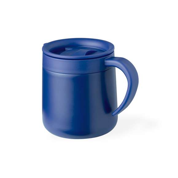 Taza térmica de sobremesa fabricada en acero inox de doble pared con aislamiento y 330 ml de capacidad. Incluye tapa a presión con dosificador abrefácil y base antideslizante. Disponible en variada gama de colores mate. Presentada en atractiva caja de diseño kraft.