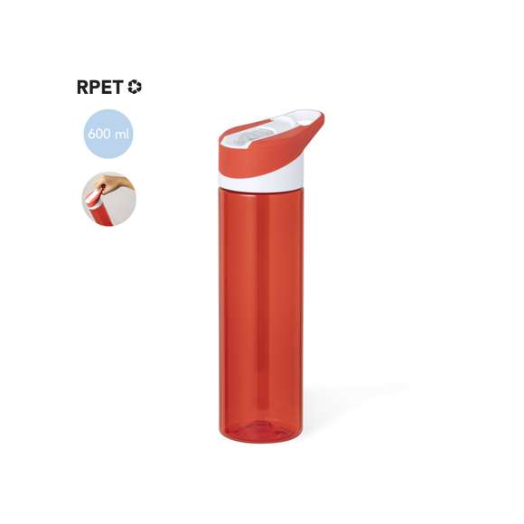 Bidón en RPET de 600 ml de capacidad. Libre de BPA, con sistema de fácil apertura, dosificador con pajita incluida y asa de transporte a juego. Disponible en variada gama de colores brillantes y presentado en atractiva caja de diseño kraft.El material RPET se elabora a partir de plástico reciclado, para así fomentar la reutilización de residuos plásticos y ayudar a la sostenibilidad del planeta.