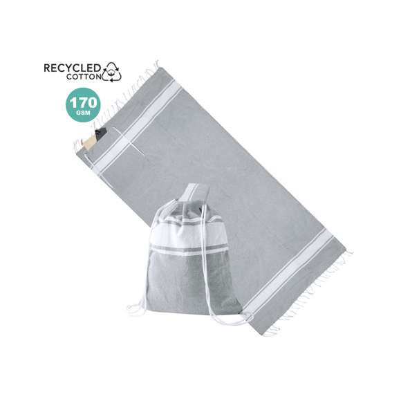 Mochila pareo de 180x90cm en resistente algodón reciclado de 170g/m2 en variados colores. Con plegado especial que la convierte en mochila de cuerdas para cómodo transporte. Con logotipo algodón reciclado en etiqueta exterior. Presentado en bolsa individual.