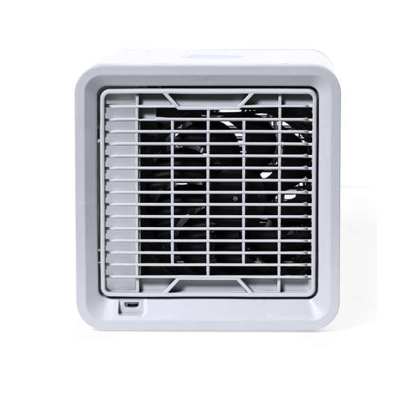 Mini dispositivo portátil de aire acondicionado para enfriar y purificar el aire. Al ser pequeño y ligero, es fácilmente transportable. Ventilador con tres velocidades a elegir (alta, media, baja). Incluye un depósito de agua de gran capacidad -700 ml-, con posibilidad de añadir cubitos de hielo para conseguir un aire más fresco alrededor. Se conecta a la corriente eléctrica a través de un cable de alimentación USB -incluido- y viene presentado individualmente en caja de diseño kraft. Disponible manual de instrucciones en español e inglés.