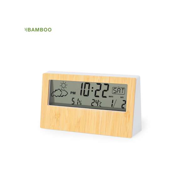 Estación meteorológica con frontal en bambú. Con sensor de temperatura y humedad. Función calendario y alarma. Alimentación a pila (1xAAA no incluida) y presentado en atractiva caja de diseño kraft. Disponible manual de instrucciones en español e inglés.Materiales como el bambú fomentan la utilización de materias primas naturales, reduciendo las emisiones contaminantes. Proviene de una planta de gran resistencia y versatilidad, con crecimiento y regeneración rápidos, siendo una excelente alternativa al uso de madera tradicional.