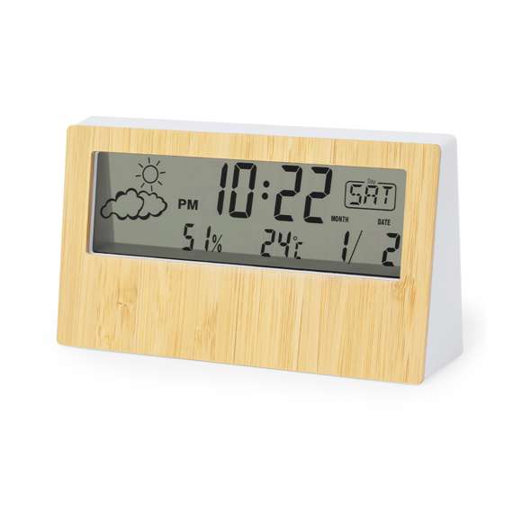 Estación meteorológica con frontal en bambú. Con sensor de temperatura y humedad. Función calendario y alarma. Alimentación a pila (1xAAA no incluida) y presentado en atractiva caja de diseño kraft. Disponible manual de instrucciones en español e inglés.Materiales como el bambú fomentan la utilización de materias primas naturales, reduciendo las emisiones contaminantes. Proviene de una planta de gran resistencia y versatilidad, con crecimiento y regeneración rápidos, siendo una excelente alternativa al uso de madera tradicional.