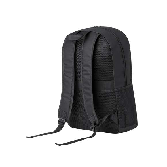 Mochila elaborada en resistente 600D RPET. Provista de cierre de cremallera de doble tirador y un práctico bolsillo frontal. Su interior cuenta con compartimentos acolchados diseñados para tablet de hasta 10 pulgadas y portátil de hasta 15 pulgadas. La espalda y las cintas de hombros están acolchadas y son ajustables, incorporando un tejido especial transpirable. Además, presenta una cinta superior y bolsillos laterales de rejilla. Logotipo RPET en etiqueta. Presentada en una bolsa individual reciclada. El material RPET se elabora a partir de plástico reciclado, para así fomentar la reutilización de residuos plásticos y ayudar a la sostenibilidad del planeta.