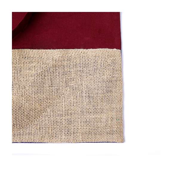 Bolsa de asas en material 100% algodón de 120 g/m2 en combinación con yute. Confortables asas planas y disponible en varios colores. Resistencia hasta 8kg de peso.