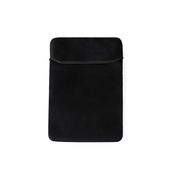 Práctica funda de ordenador portátil fabricada en soft shell. Capacidad para un portátil máximo de 15 pulgadas en color negro.