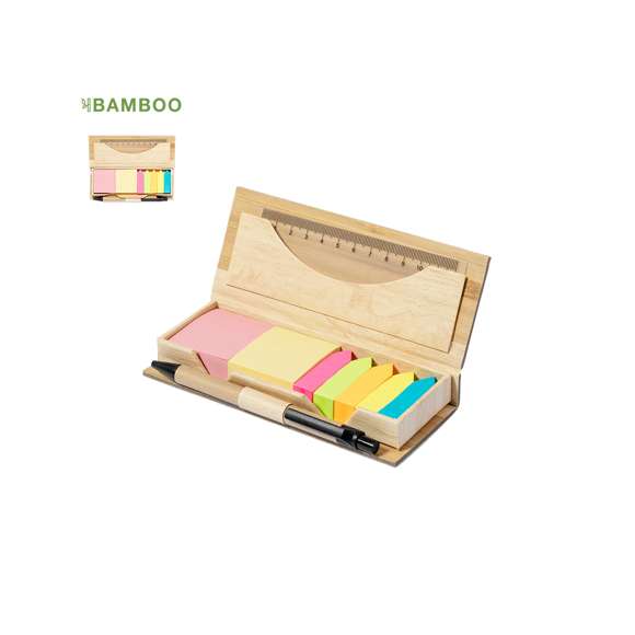 Práctico set de oficina elaborado en bambú. Este estuche incluye 220 notas adhesivas de 4x4,5 cm en dos colores, 550 mininotas adhesivas en forma de flecha de 1,2x4,5 cm en cinco colores vibrantes, una regla de 12 cm y un bolígrafo fabricado en cartón reciclado con tinta azul. Presentado en bolsa individual reciclada. Materiales como el bambú fomentan la utilización de materias primas naturales, reduciendo las emisiones contaminantes. Proviene de una planta de gran resistencia y versatilidad, con crecimiento y regeneración rápidos, siendo una excelente alternativa al uso de madera tradicional.