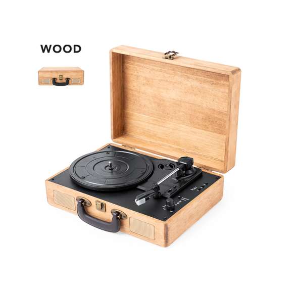 Tocadiscos portátil presentado en un maletín fabricado en madera natural, con cierre de seguridad y asa de transporte. Compatible con discos de 33, 45 y 78 RPM y con adaptador central para singles de 7”. Brazo recto, con función de recogida automática cuando llega al final de cada cara del disco y funda protectora para la aguja cuando no se está usando. Conexión por Bluetooth@ y altavoces estéreo integrados de 3W de potencia, con función reproductor para conectar una memoria USB. Además, ofrece la posibilidad de digitalizar los discos de vinilo de manera sencilla. Salida estéreo RCA para conectar a dispositivos de sonido externos y botón ON/OFF con control de volumen. Incluye una batería interna de 1.200 mAh, pudiendo usarse en cualquier lugar sin necesidad de conectarlo a la red (cable de carga incluido). Viene en caja individual de diseño kraft, con manual de instrucciones en español e inglés.