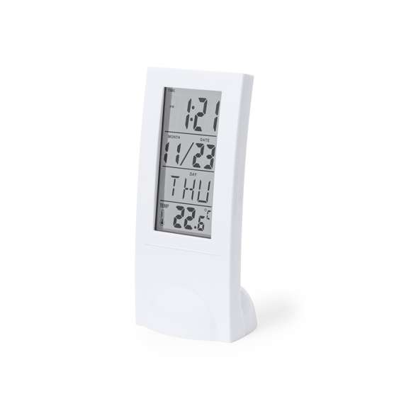 Estación meteorológica fabricada en resistente ABS, con sensor de temperatura. Función de hora (12/24), calendario, alarma y día de la semana. Con base soporte y botones de control traseros. Alimentación a pilas (2xAAA no incluidas) y presentada en atractiva caja de diseño kraft. Disponible manual de instrucciones en español e inglés.