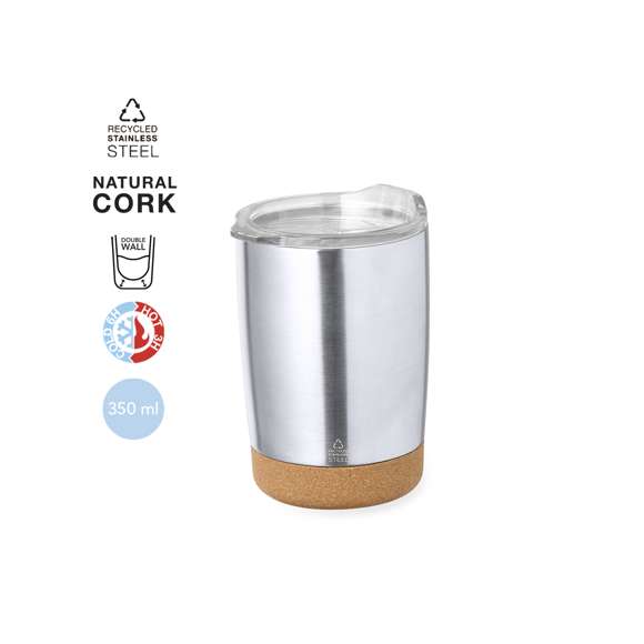 Vaso fabricado en acero inox reciclado en 350 ml de capacidad. Combinación de base en corcho natural con cuerpo en acero inox reciclado de acabado plata. Con doble pared para mejor y más duradera conservación de la temperatura. Original tapón dosificador transparente de fácil apertura, y logotipo Acero Inox Reciclado. Es ideal para tener en tu escritorio, mesa o en cualquier superficie donde disfrutar tranquilamente de tu bebida favorita.El acero es uno de los materiales más demandados y que puede encontrarse casi en todas partes, desde productos de uso diario a grandes construcciones. Con innumerables propiedades, entre las que cabe destacar la durabilidad y su alto grado de reutilización, convirtiéndolo en una alternativa muy valorada en soluciones de sostenibilidad. Debidamente tratado, permite obtener nuevos recursos de infinita utilización.