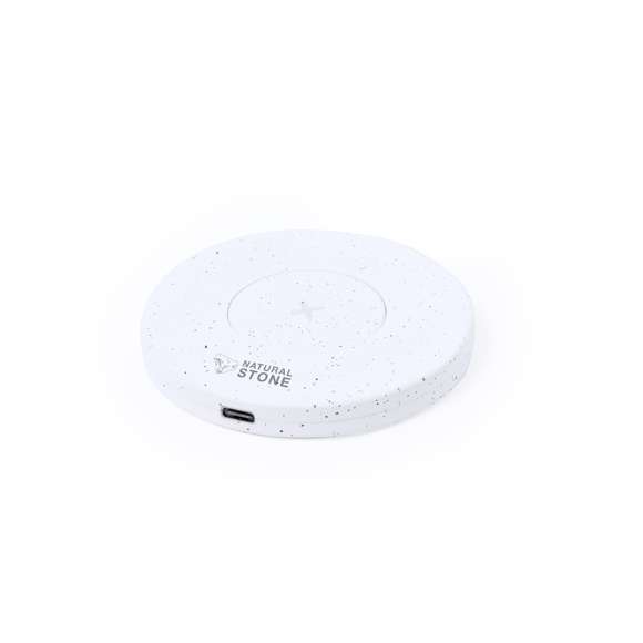 Cargador inalámbrico circular 15W, fabricado a partir de extractos de piedra natural en combinación con resistente ABS. Base antideslizante e indicador LED de estado de carga. Cable Tipo C incluido y compatible con smartphones con tecnología de carga inalámbrica. Presentado en atractiva caja de diseño kraft.Fabricado con extractos de piedra natural, ayudando a la reducción del uso de plásticos, además de proporcionar un acabado suave y resistente.Fabricado conforme a los estándares RoHS y en cumplimiento con los siguientes requisitos de seguridad:Sistema de protección contra sobrecalentamiento.Sistema de protección contra sobrecarga.Sistema de bloqueo para evitar cortocircuitos.