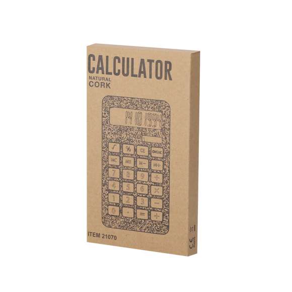 Calculadora de 10 dígitos fabricada corcho. Con mecanismo de apagado automático y suaves teclas. Funciona con energía solar, con alimentación auxiliar mediante 1 pila de botón (incluida). Presentada en atractiva caja de diseño kraft, con manual de instrucciones disponible en español e inglés.Elaborada con elementos vegetales para así fomentar la utilización de materias primas naturales y reducir las emisiones contaminantes.