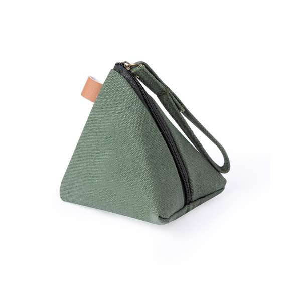 Original monedero en forma de pirámide, fabricado en resistente canvas. Bolsillo con cierre de cremallera y cinta de transporte larga. Disponible en varios colores.