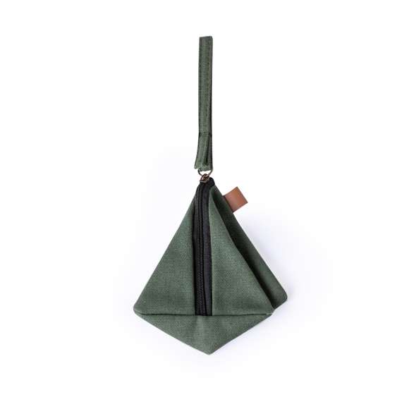 Original monedero en forma de pirámide, fabricado en resistente canvas. Bolsillo con cierre de cremallera y cinta de transporte larga. Disponible en varios colores.