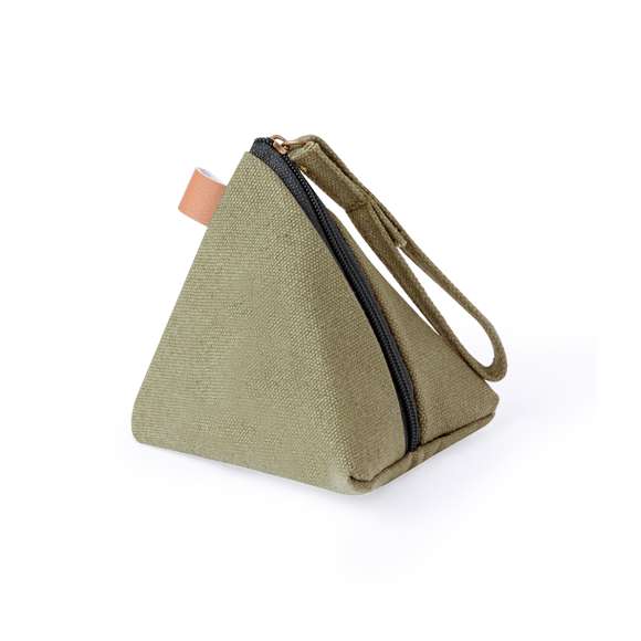 Original monedero en forma de pirámide, fabricado en resistente canvas. Bolsillo con cierre de cremallera y cinta de transporte larga. Disponible en varios colores.