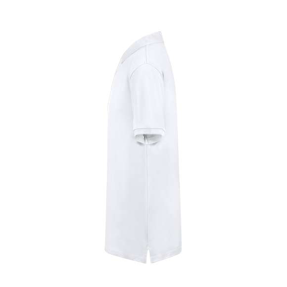 Polo de piqué para adulto en color blanco. En material 100% algodón de 220g/m2. Con dos botones de cierre a juego y aperturas laterales en los bajos. Tallas S, M, L, XL, XXL, 3XL.