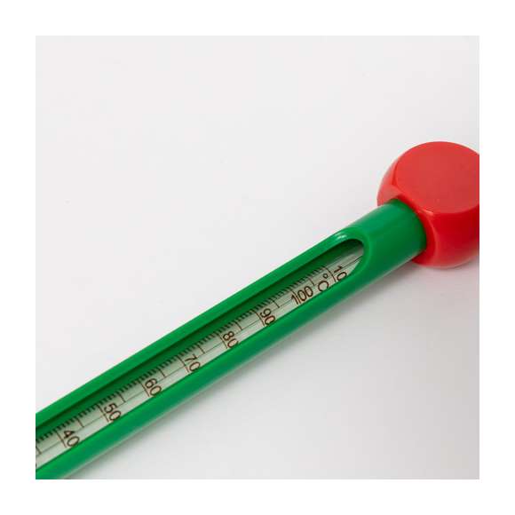 Termómetro para medir la temperatura de la tierra. Con sonda para introducir en la tierra, lectura analógica y rango de temperatura entre 0ºC y 80ºC. Presentado en caja individual de de diseño kraft.