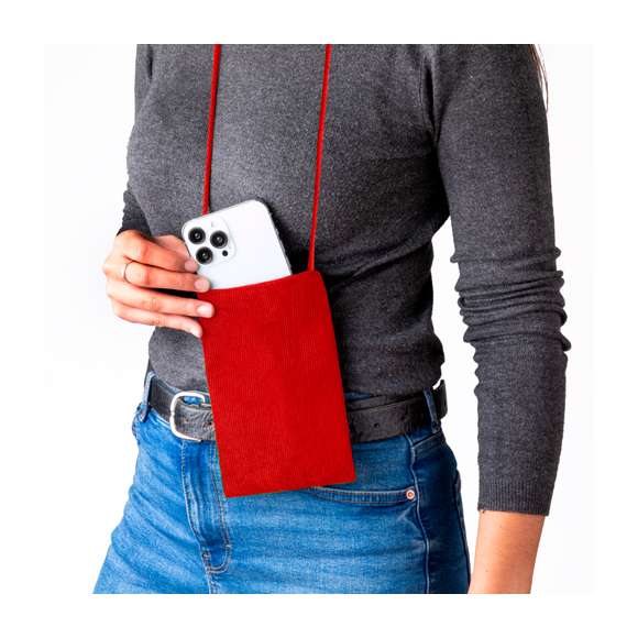 Portatodo fabricado en resistente poliéster de 260g/m2. De acabado cosido con tacto de pana en variados y alegres colores con bolsillo de gran capacidad. Asas largas de 100cm de cordón. Disponible en variada gama de colores.
