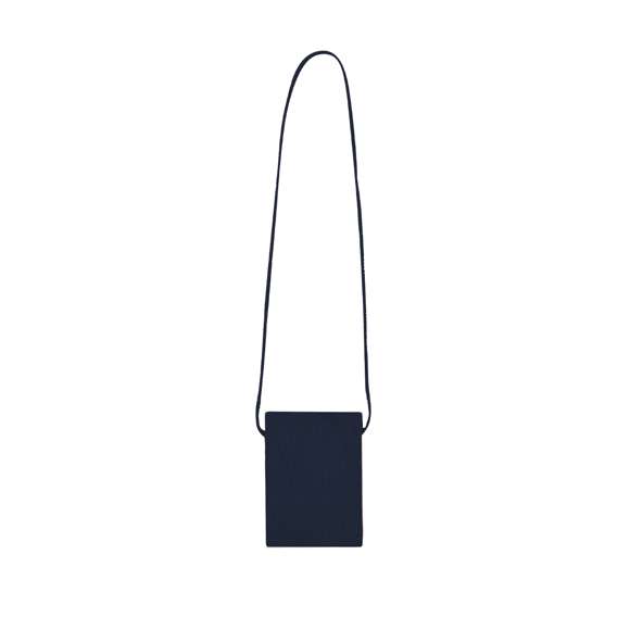 Portatodo fabricado en resistente poliéster de 260g/m2. De acabado cosido con tacto de pana en variados y alegres colores con bolsillo de gran capacidad. Asas largas de 100cm de cordón. Disponible en variada gama de colores.