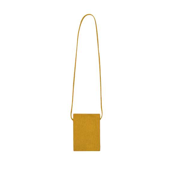 Portatodo fabricado en resistente poliéster de 260g/m2. De acabado cosido con tacto de pana en variados y alegres colores con bolsillo de gran capacidad. Asas largas de 100cm de cordón. Disponible en variada gama de colores.