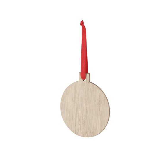 Adorno navideño fabricado en suave madera natural. Disponible en varios diseños: Gorro de Papá Noel, Árbol de Navidad y Bola de Navidad. Incluye lazo colgador en color rojo. Especialmente diseñado para marcaje en sublimación.Elaborado con elementos vegetales para fomentar así la utilización de materias primas naturales y reducir las emisiones contaminantes.
