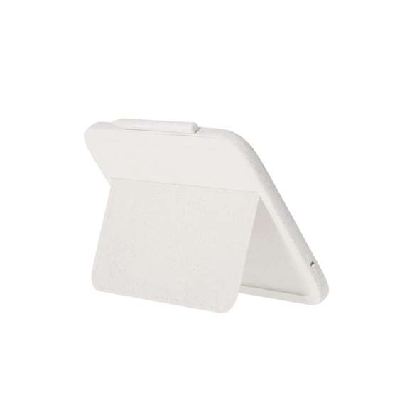 Cargador inalámbrico de 15W con pizarra digital integrada, fabricado en caña de trigo y bambú. Con función de soporte para smartphone compatible con dispositivos equipados con tecnología de carga inalámbrica Qi e indicador de estado de carga. Cuenta con pizarra tablet LCD de 6 pulgadas e incluye lápiz , botón de borrado y bloqueo anti borrado. Materiales como el bambú fomentan la utilización de materias primas naturales reduciendo las emisiones contaminantes. Además, el bambú proviene de una planta de gran resistencia y versatilidad, con crecimiento y regeneración rápida, siendo una excelente alternativa al uso de madera tradicional.La caña de trigo fomenta la utilización de materias primas naturales, reduciendo así las emisiones contaminantes.Fabricado conforme a los estándares RoHS y en cumplimiento con los siguientes requisitos de seguridad:Sistema de protección contra sobrecalentamiento. Sistema de protección contra sobrecarga. Sistema de bloqueo para evitar cortocircuitos.
