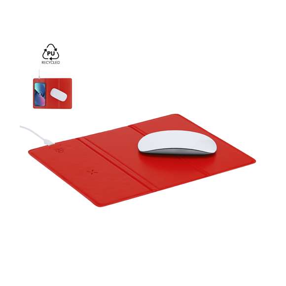 Alfombrilla plegable fabricada en suave PU Reciclada. Con cargador inalámbrico integrado de 10W. Compatible con dispositivos equipados con tecnología de carga inalámbrica. Base antideslizante y soporte multiposición para smartphone. Disponible en variados colores lisos. Con distintivo PU reciclado.La PU reciclada destaca por su resistencia y elasticidad. Este material reciclado y reciclable es una opción sostenible que rescata las fibras desechadas en los procesos de fabricación, minimizando así el desperdicio de material y contribuyendo a su vez a reducir el impacto ambiental, manteniendo a la vez sus propiedades originales.Fabricado conforme a los estándares RoHS y en cumplimiento con los siguientes requisitos de seguridad:Sistema de protección contra sobrecalentamiento. Sistema de protección contra sobrecarga. Sistema de bloqueo para evitar cortocircuitos.