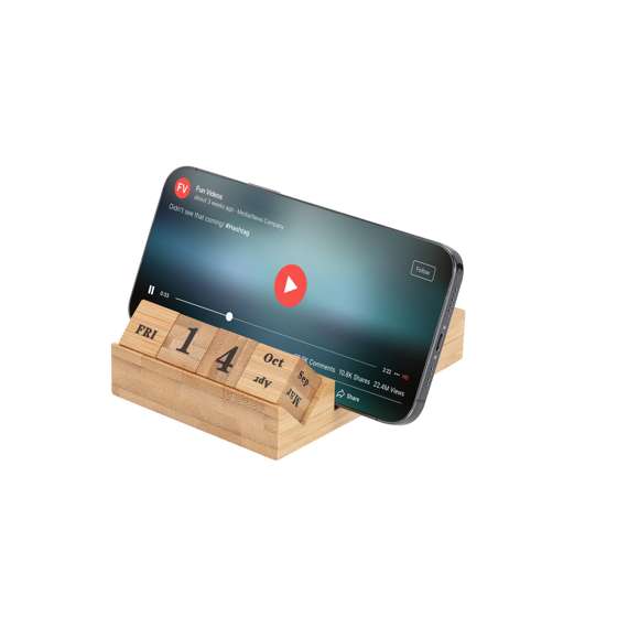 Portanotas calendario perpetuo con soporte, fabricado en bambú. Este elegante calendario perpetuo está compuesto por cubos que indican los días de la semana, los meses y los días del mes. Incluye soporte para smartphone, 100 notas adhesivas de papel kraft y soporte para dos bolígrafos. Perfecto para mantener tu escritorio organizado y estilizado.Materiales como el Bambú fomentan la utilización de materias primas naturales reduciendo las emisiones contaminantes. Además, el Bambú proviene de una planta de gran resistencia y versatilidad, con crecimiento y regeneración rápida, siendo una excelente alternativa al uso de madera tradicional.