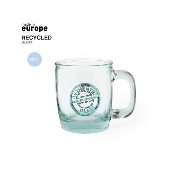 Taza de línea nature de 400 ml de capacidad. De fabricación europea y hecha en vidrio reciclado GRS (Global Recycled Standard / Estándar de Reciclaje Global), que garantiza el origen reciclado del material usado para fabricar el producto.