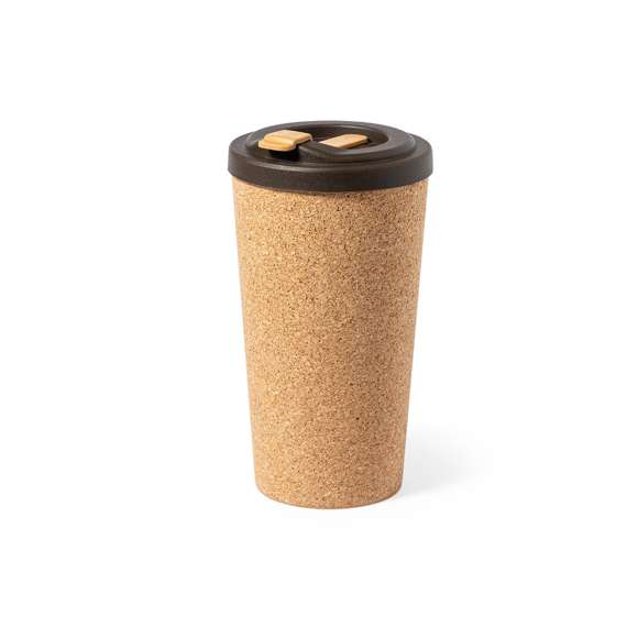 Vaso térmico de sobremesa fabricado con corcho natural de 500 ml de capacidad. Con interior y tapa abrefácil en resistente PP. Dosificador en tapa incluido y distintivo Made In Europe.