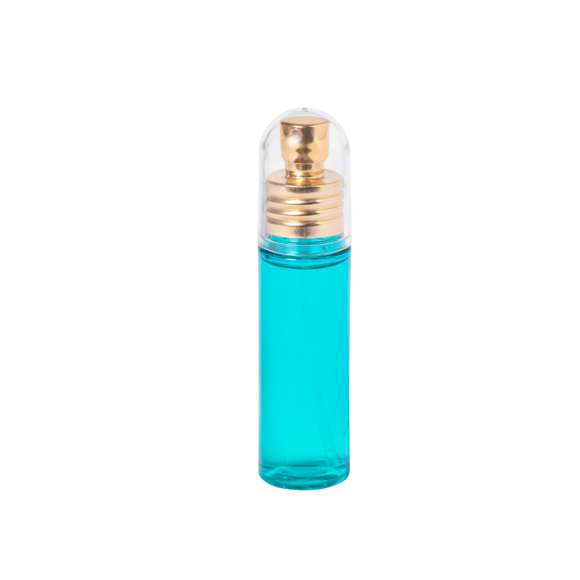 Eau de toilette para mujer Pure. Una mezcla perfecta de notas dulces que resaltan la silueta moderna de la composición y aportan un toque envolvente. En spray de 20 ml rellenable y con tapón transparente. Presentado en caja de diseño premium.