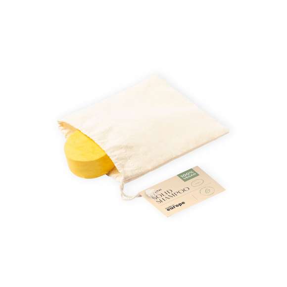 Champú sólido vegano Shikakai de 80 gr, elaborado con una selección de ingredientes activos como la oliva virgen, manteca de karité bio, zanahoria y extractos botánicos de shikakai. Rico en vitamina E, aportando al cabello limpieza, sedosidad y vigor. De agradable fragancia que aporta un estado de placer y bienestar interior. 	 	Presentación en bolsa individual de algodón, con cierre de cordón y etiqueta distintiva. 	 	Dermatológicamente testado y de fabricación europea. 	 	Producto sostenible y 100% vegano, sin ingredientes de procedencia animal. Además, no se han realizado pruebas de estos productos en animales, promoviendo el cuidado y respeto de todos ellos.