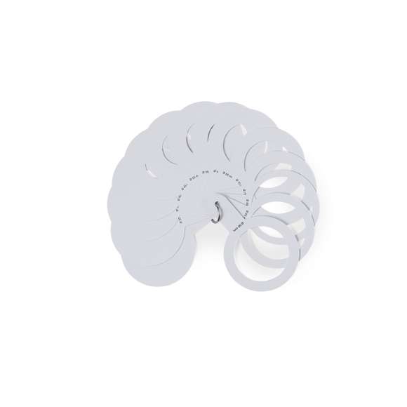 Calibrador manual fabricado en resistente PP. Para diá metros desde 30mm hasta 90mm, perfecto para la medición y clasificación a tiempo real y según tamaños. Cuenta con 8 plantillas que van aumentando gradualmente cada 2mm, una de ellas con superficie plana para marcaje. Unidos por una práctica anilla de transporte.